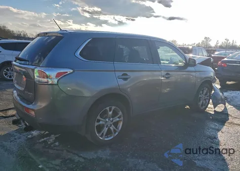 2014 Mitsubishi Outlander Gt z USA, uszkodzony, nr VIN JA4JZ4AX1EZ013592